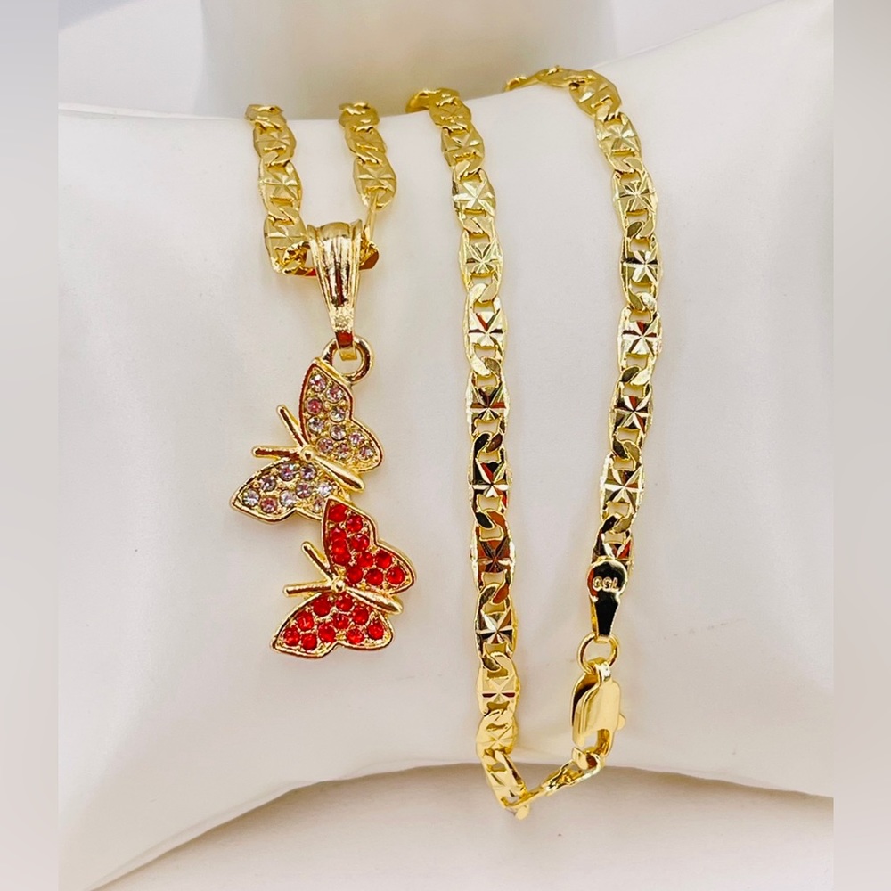 Butterfly pendant and 14k gold plated chain/Mariposa CZ Cadena oró laminado/